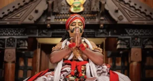 Authentic Kathakali Performance in Kerala – A Cultural Spectacle
